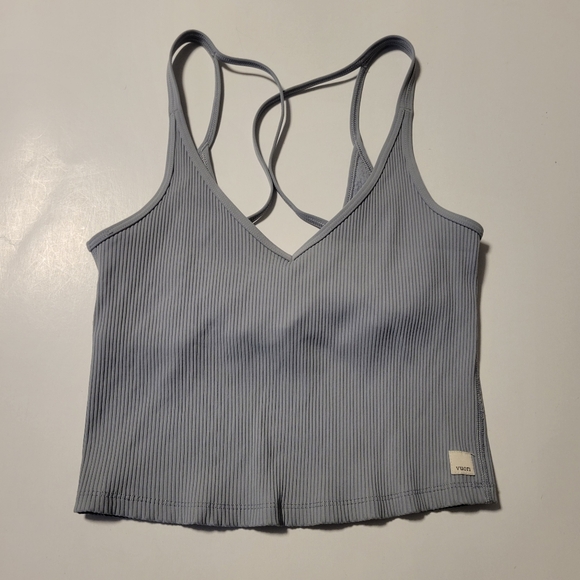 Vuori Ribbed Crop top. - Picture 2 of 11